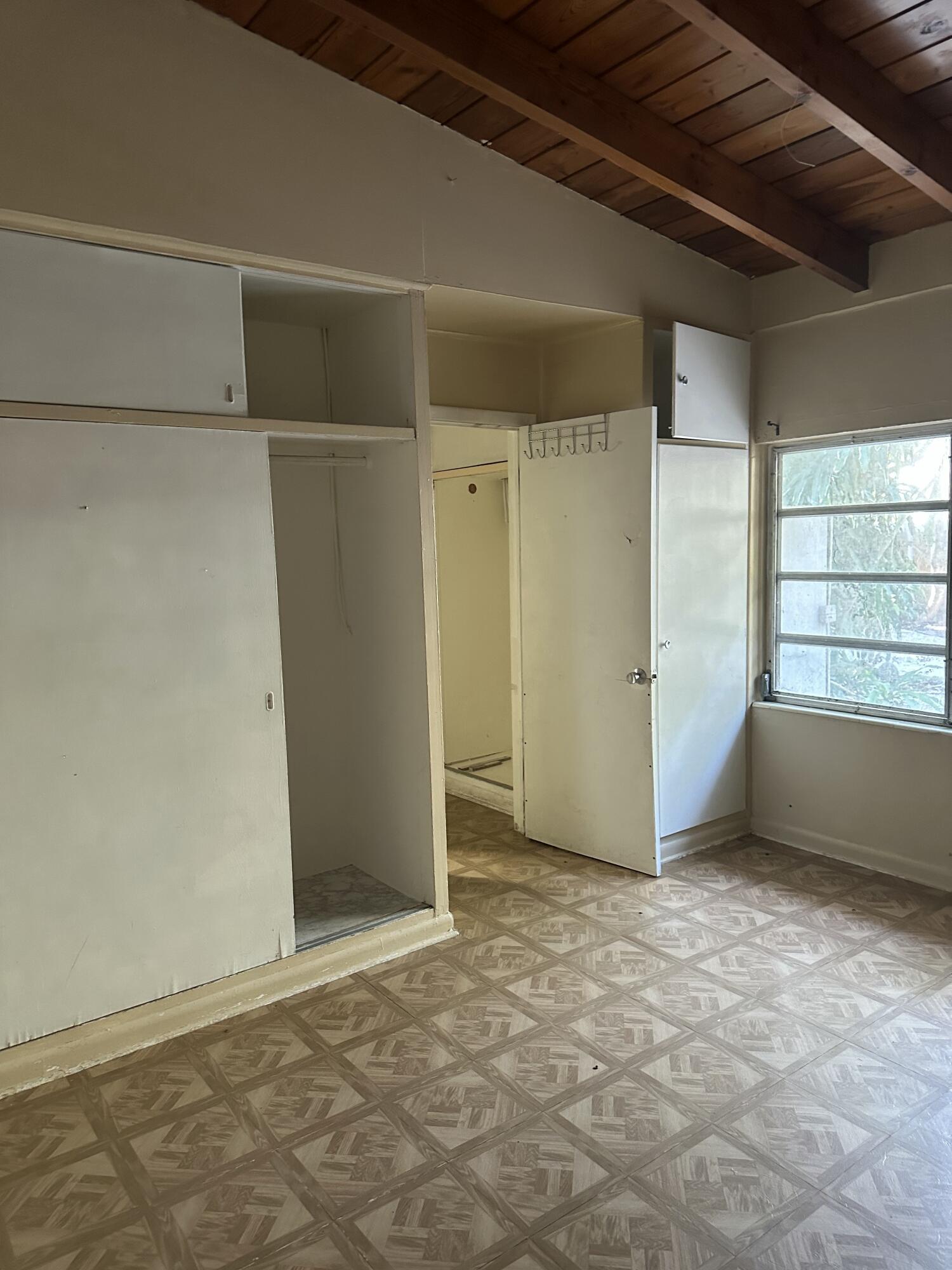 112 South Rolling Hill Road Tavernier, FL 33070 - Photo 15 of 39 Bedroom