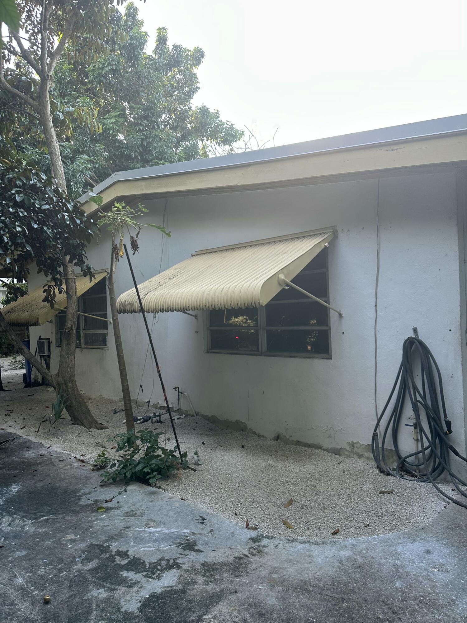 112 South Rolling Hill Road Tavernier, FL 33070 - Photo 33 of 39 Patio Area