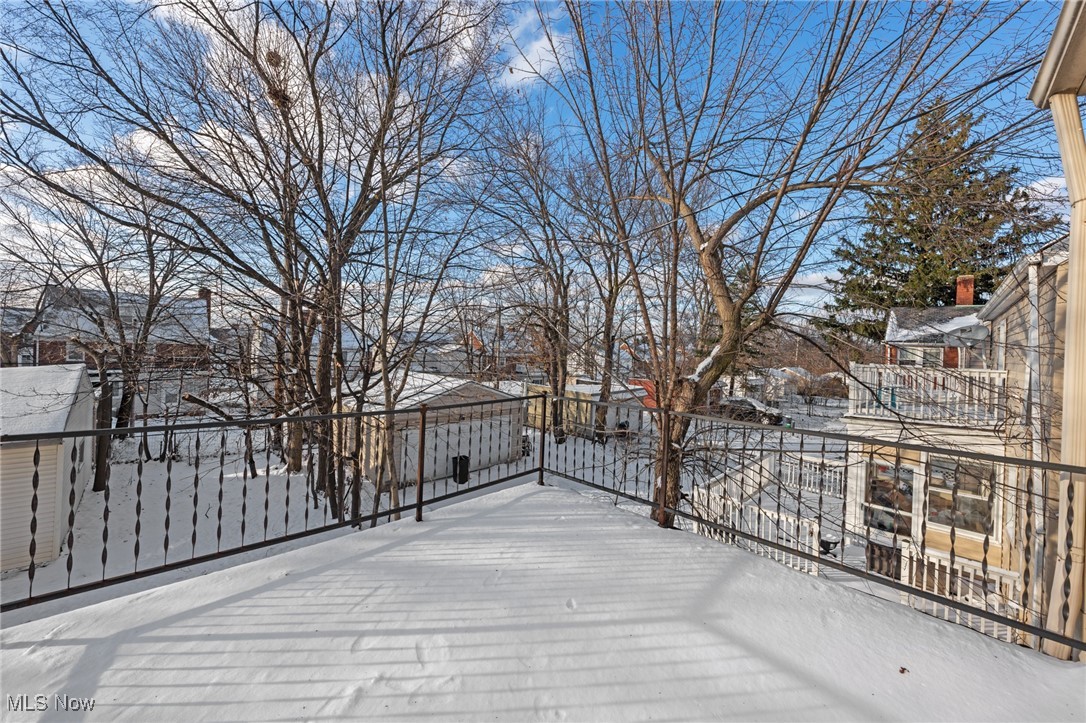 3686 Riedham Road Cleveland, OH 44120 - Photo 35 of 50 View of snow covered deck