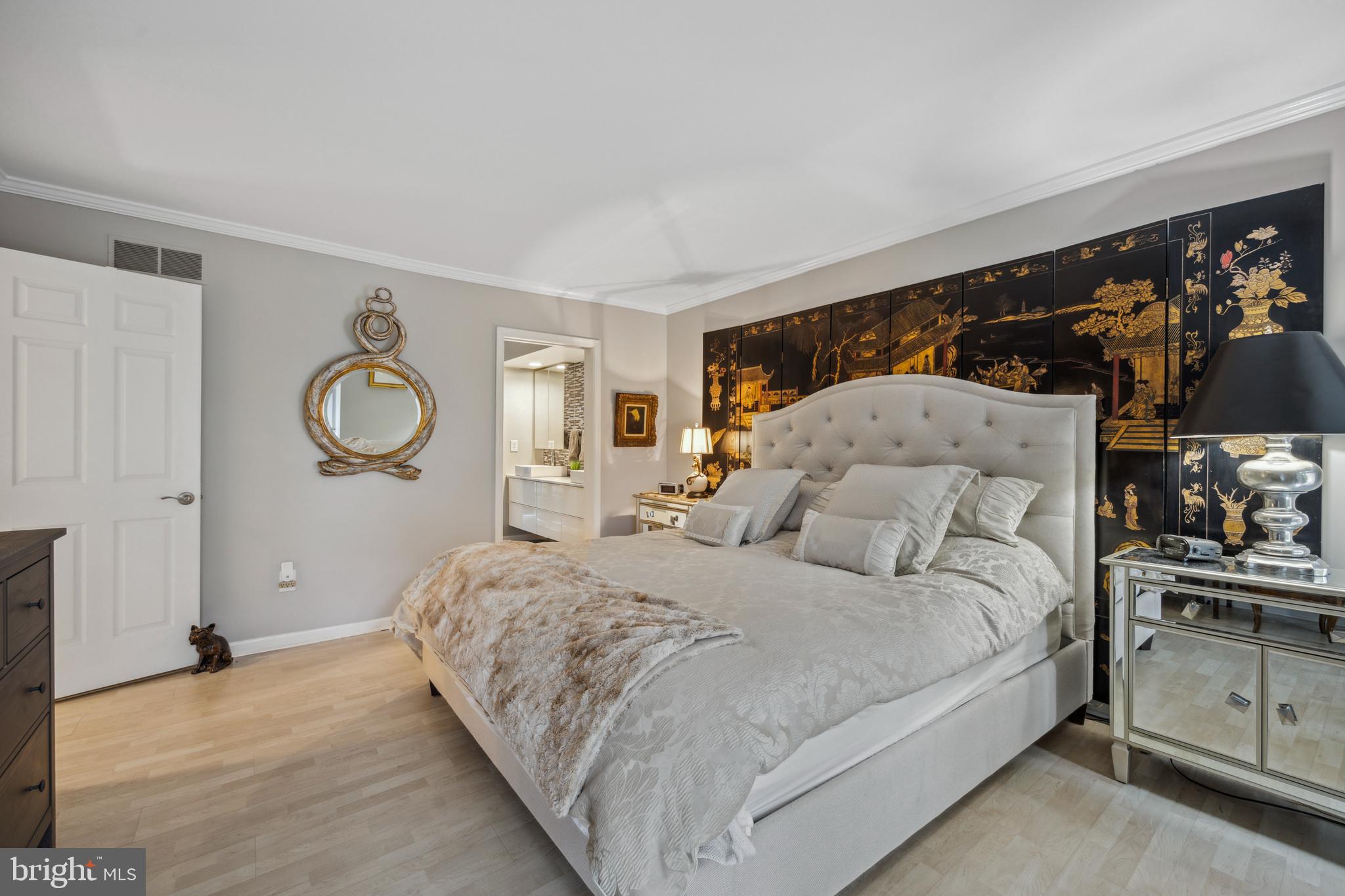 401 Millhouse Pond Chesterbrook, PA 19087 - Photo 16 of 44 Primary suite