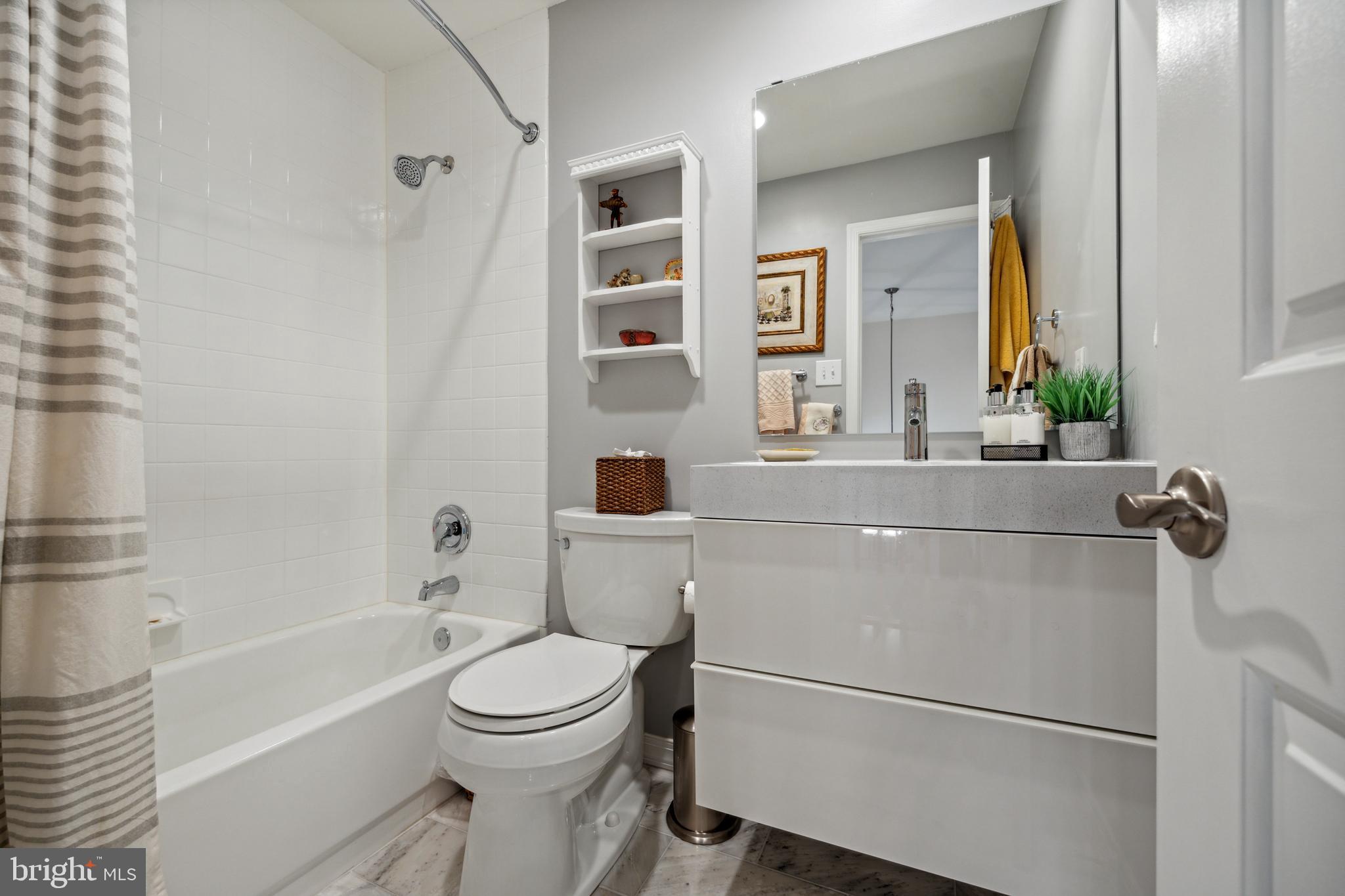 401 Millhouse Pond Chesterbrook, PA 19087 - Photo 27 of 44 Hall bath - recently remodelled