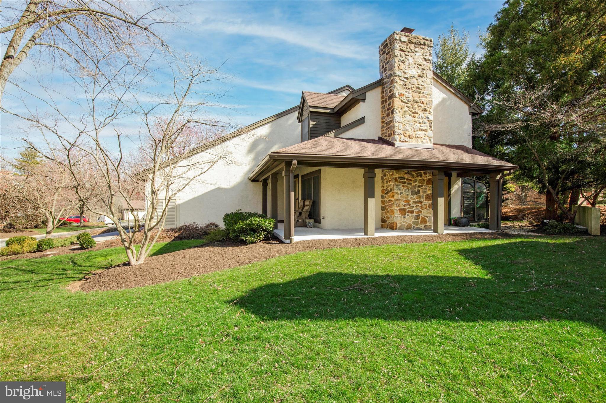401 Millhouse Pond Chesterbrook, PA 19087 - Photo 31 of 44 Side porch