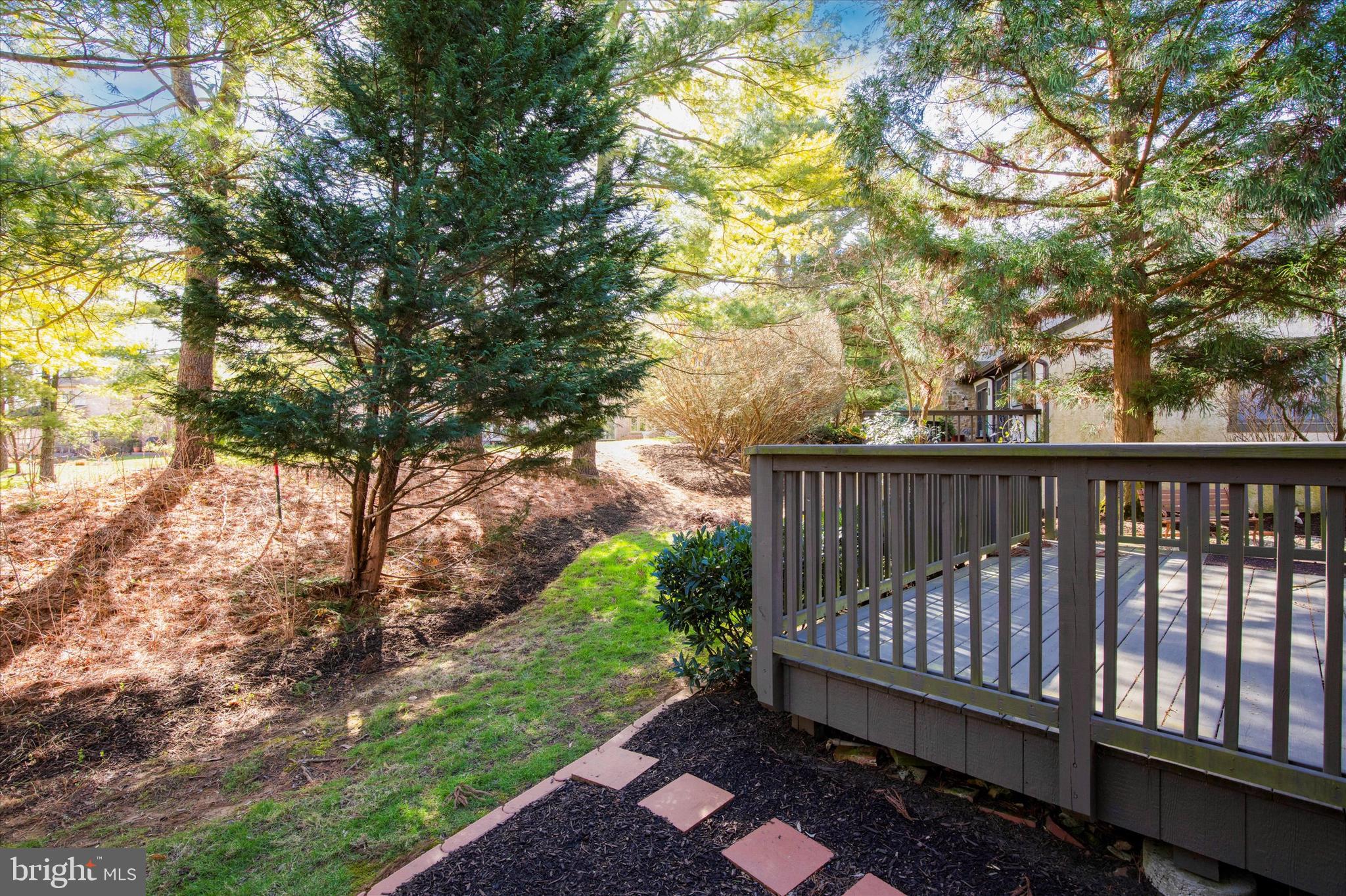 401 Millhouse Pond Chesterbrook, PA 19087 - Photo 34 of 44 Deck and groounds