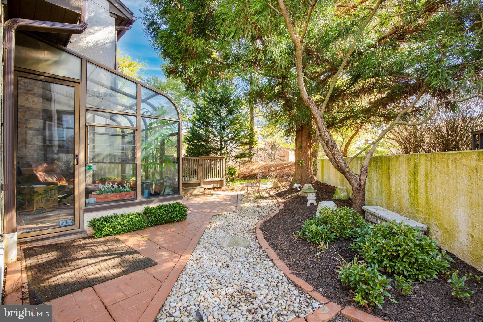 401 Millhouse Pond Chesterbrook, PA 19087 - Photo 37 of 44 Patio and grounds