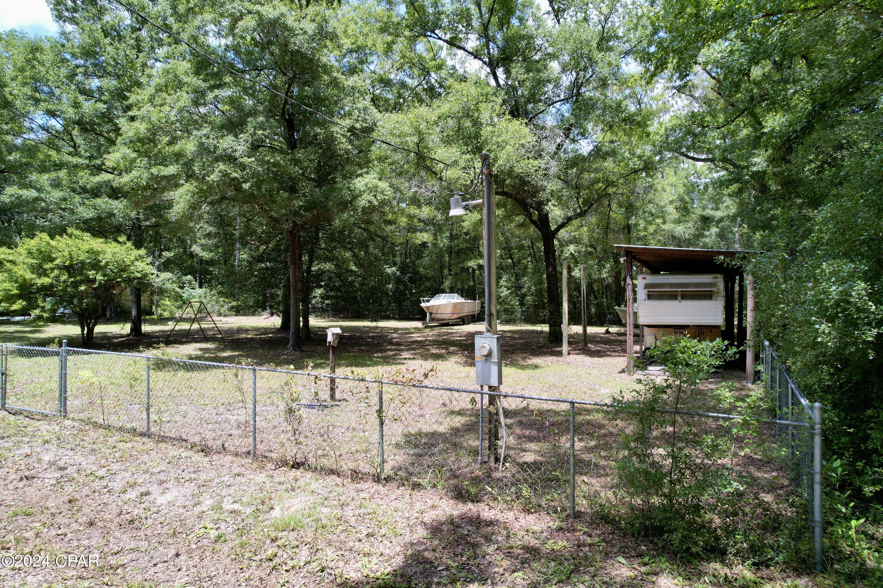 4934 Bluegill Way Vernon, FL 32462 - Photo 2 of 6