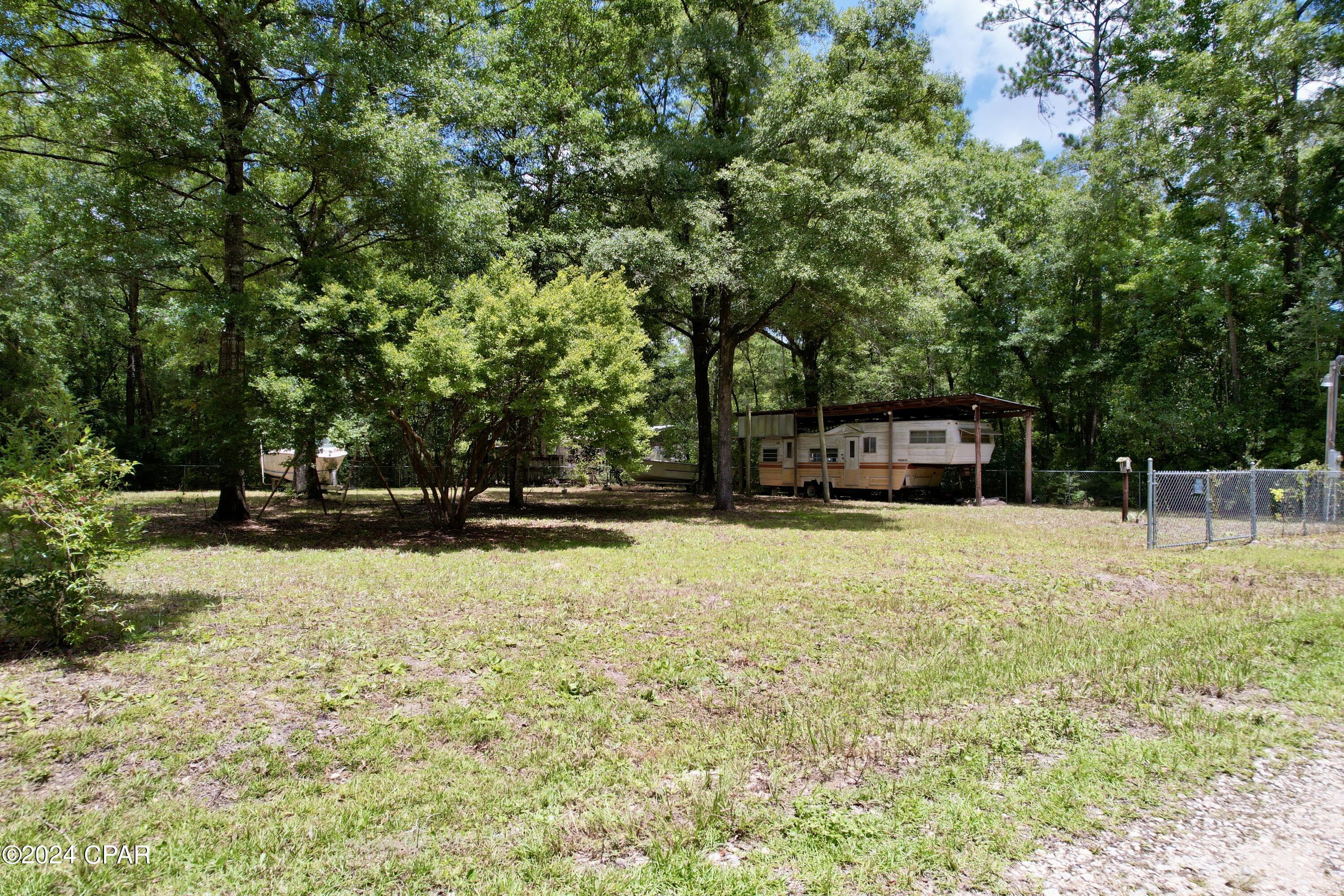 4934 Bluegill Way Vernon, FL 32462 - Photo 4 of 6