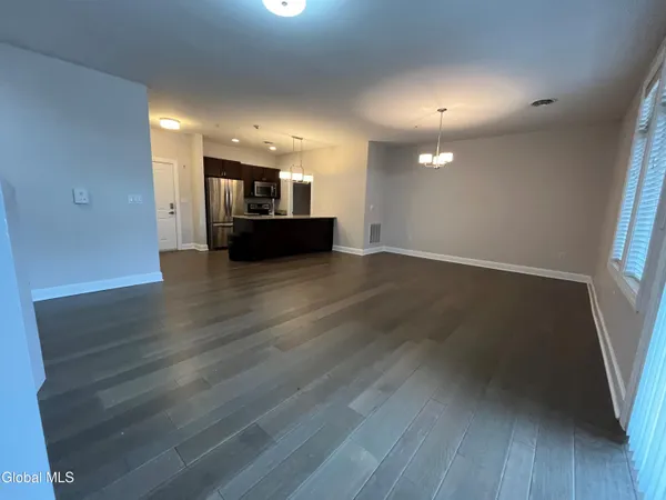 $2,129 | 2 West Avenue, Unit 103, Saratoga Springs, NY 12866