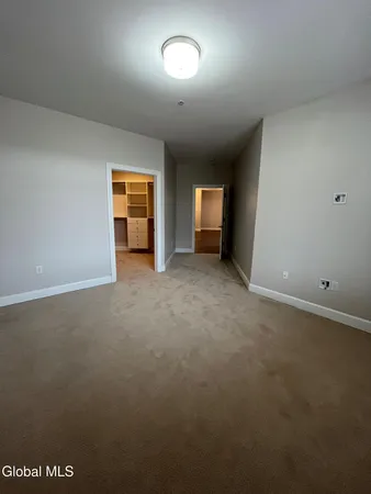 $2,129 | 2 West Avenue, Unit 103, Saratoga Springs, NY 12866