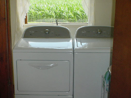 355 Porter Road Harmon, IL 61042 - Photo 7 of 11 a view of two sink and a window