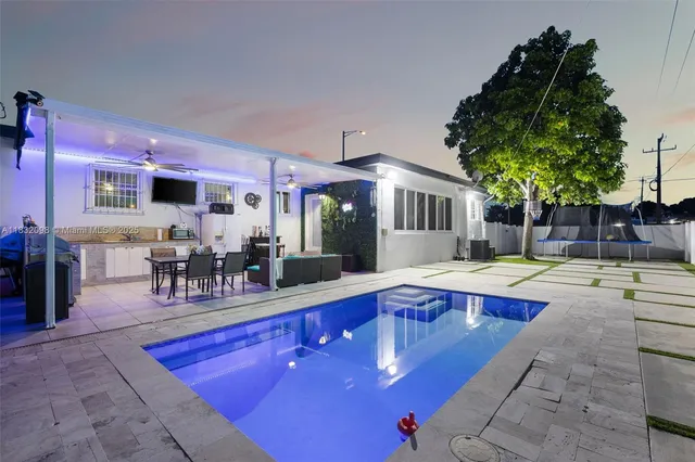 $949,900 | 8631 Southwest 16th Terrace, Miami, FL 33155