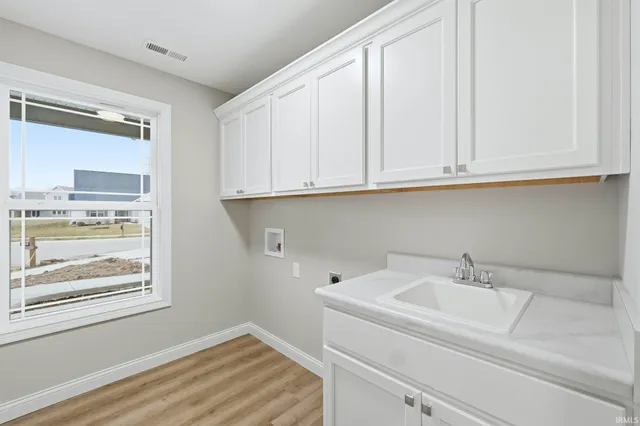 $499,900 | 1925 Mud Crk Court, West Lafayette, IN 47906