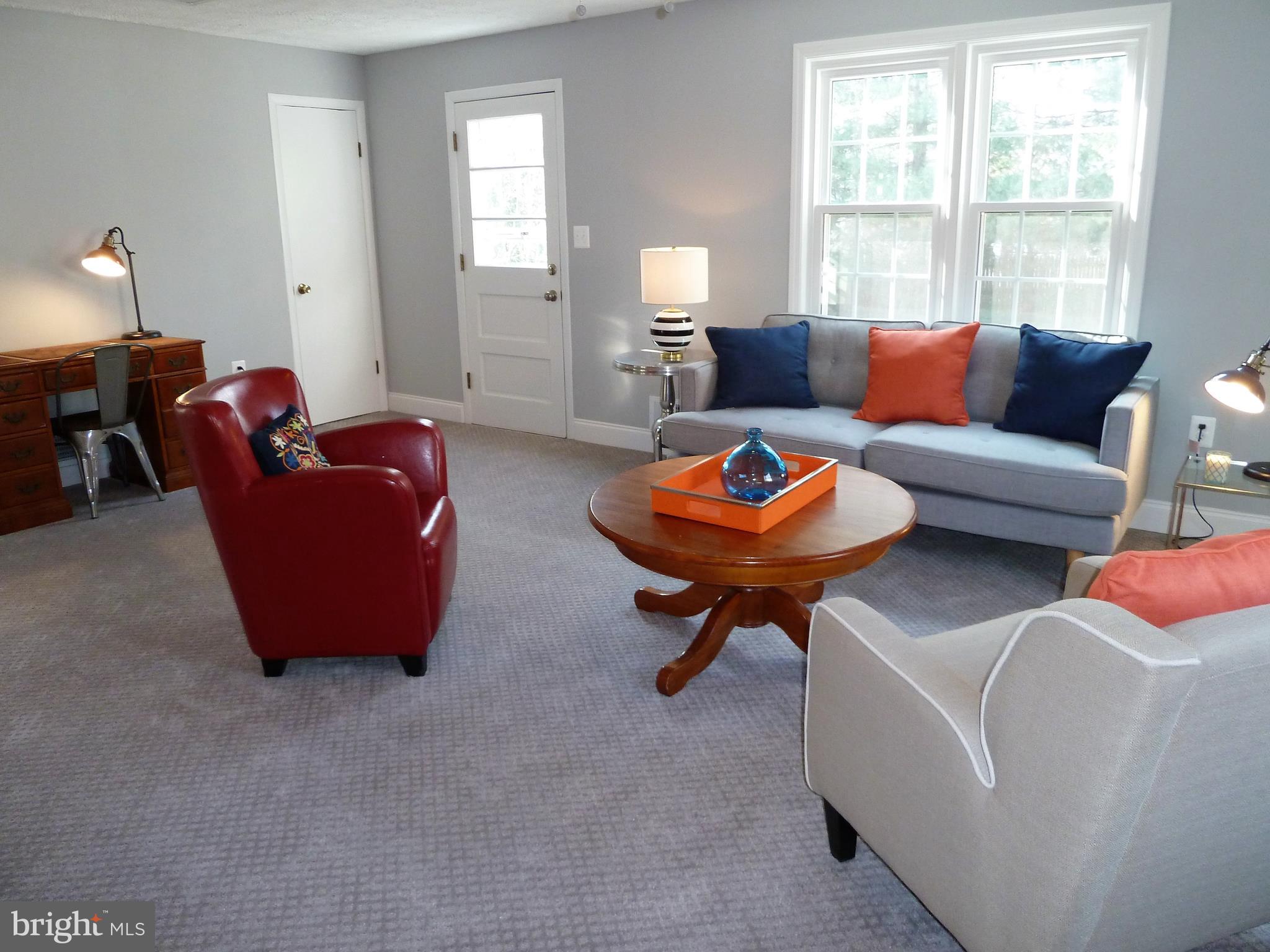 10510 Amherst Avenue Silver Spring, MD 20902 - Photo 10 of 49 Gallery Image 10