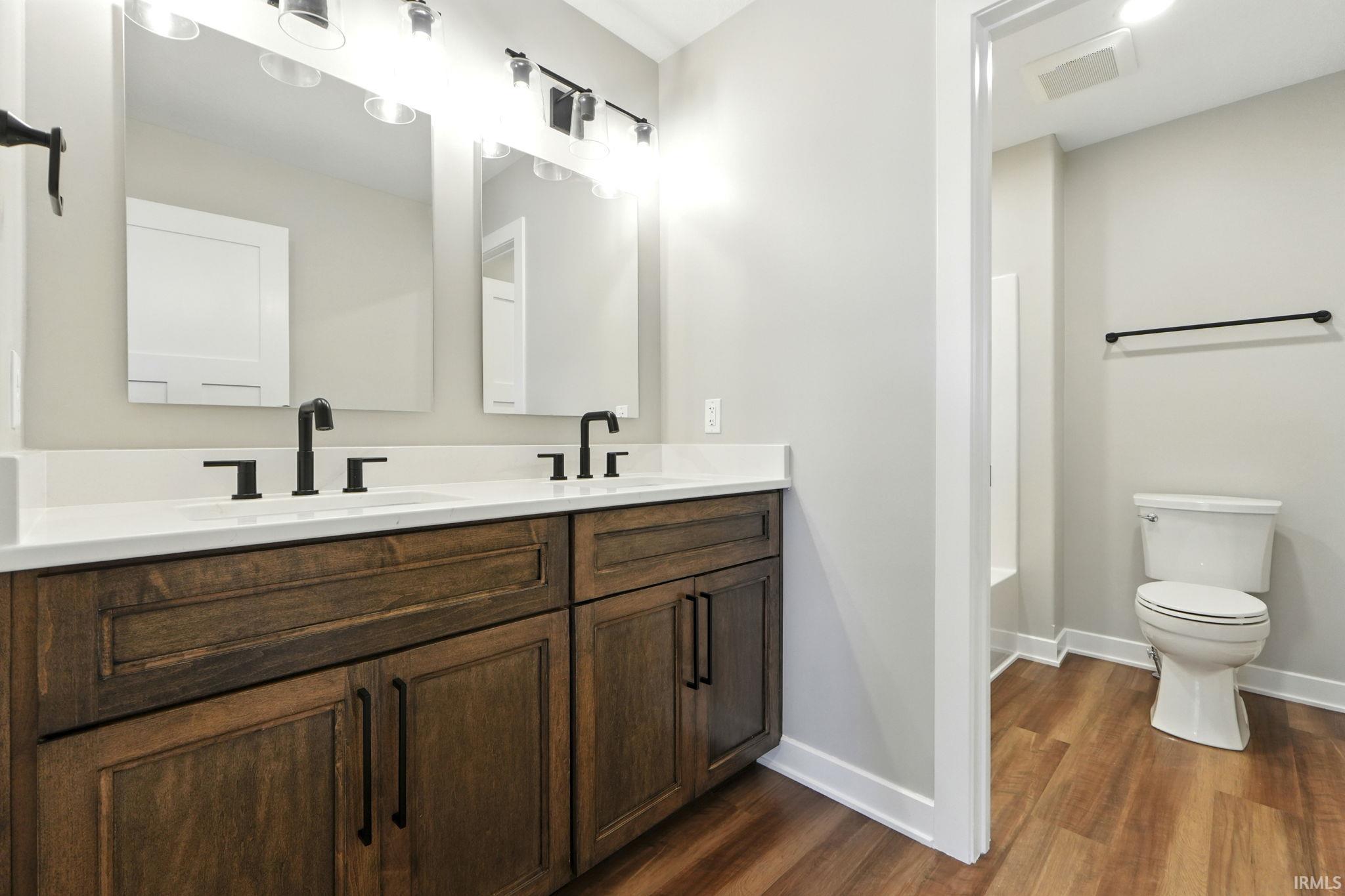 7075 Starks Boulevard Fort Wayne, IN 46816 - Photo 11 of 33