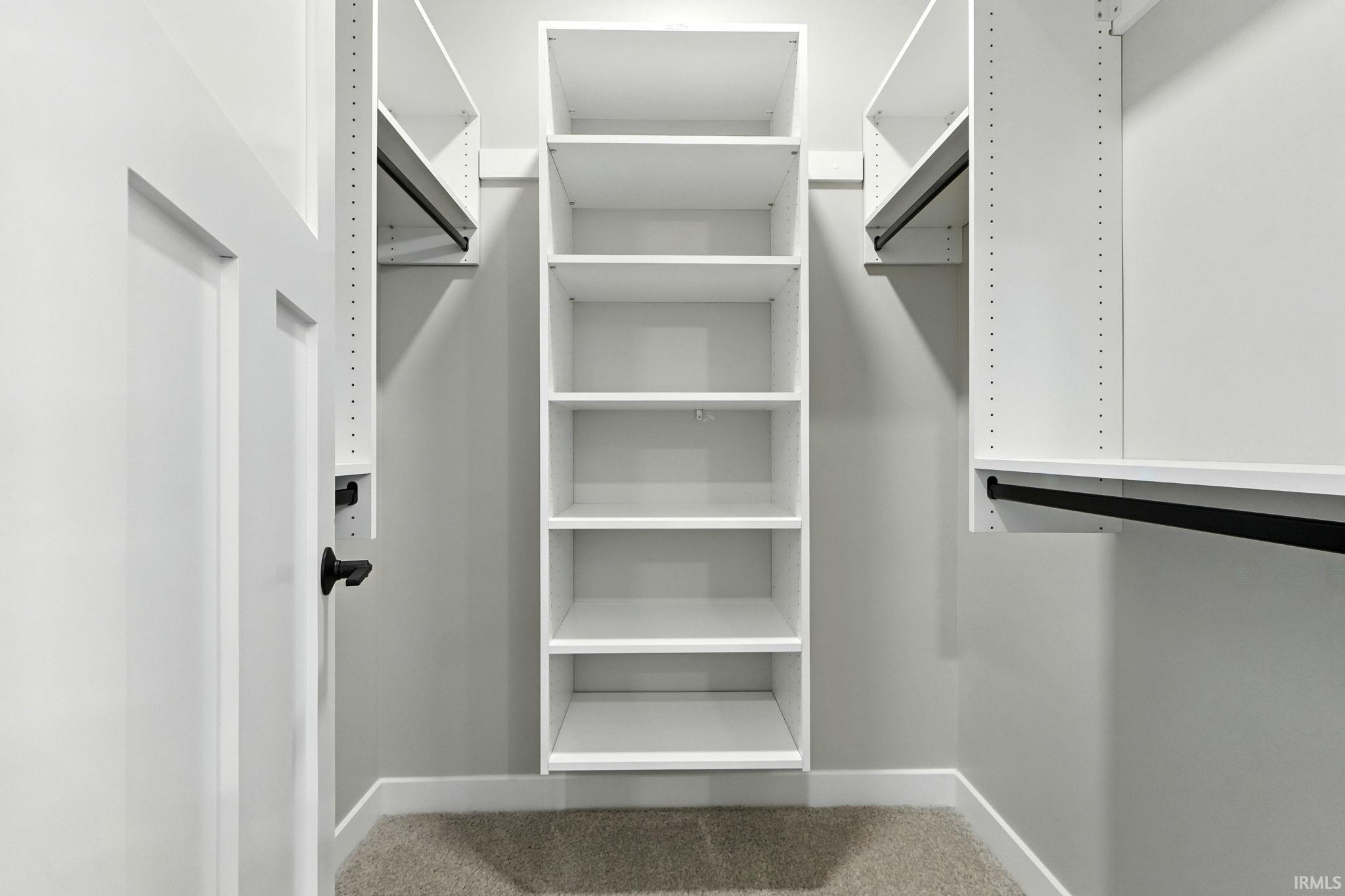 7075 Starks Boulevard Fort Wayne, IN 46816 - Photo 13 of 33