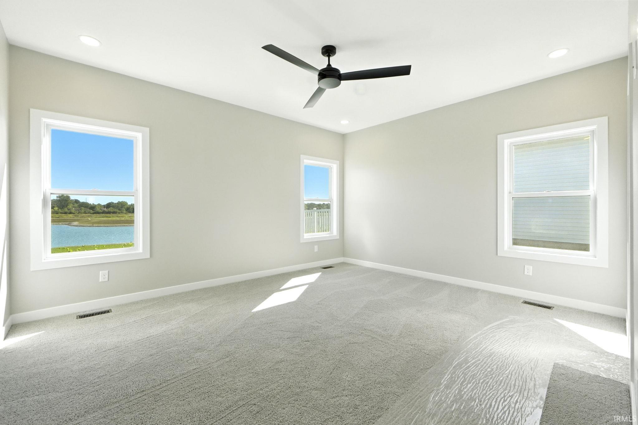 7075 Starks Boulevard Fort Wayne, IN 46816 - Photo 3 of 33