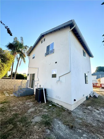 $3,495 | 9318 Encino Avenue, Northridge, CA 91325