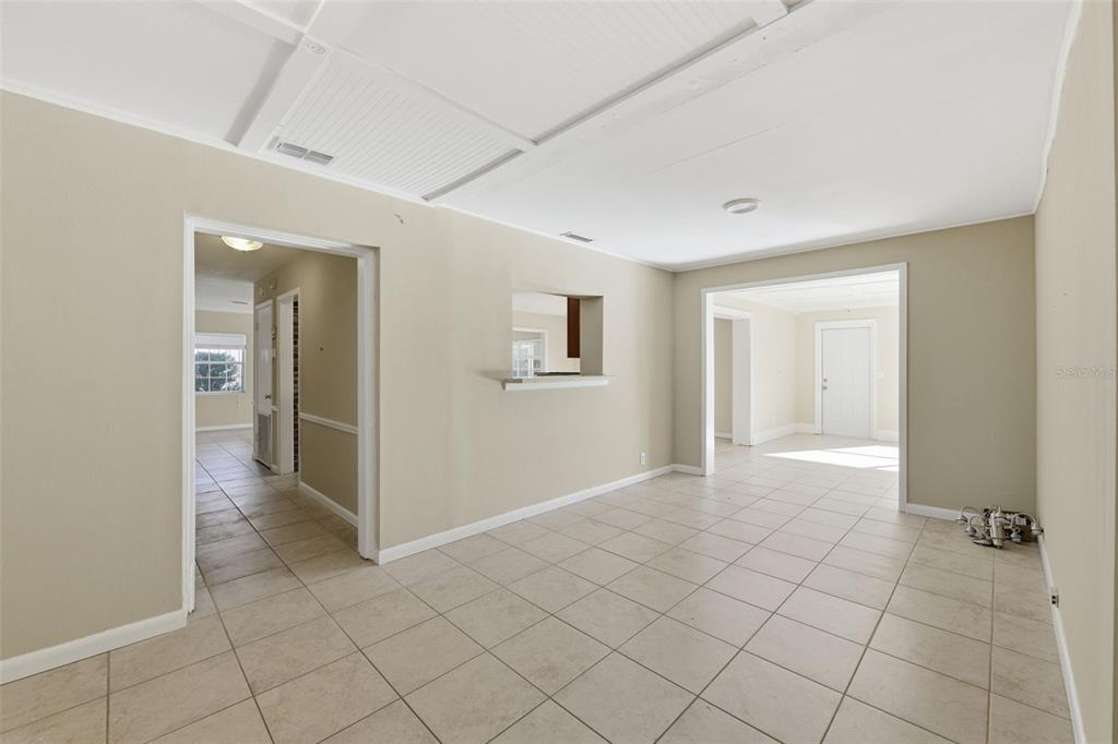 1404 Stratford Road Maitland, FL 32751 - Photo 5 of 35