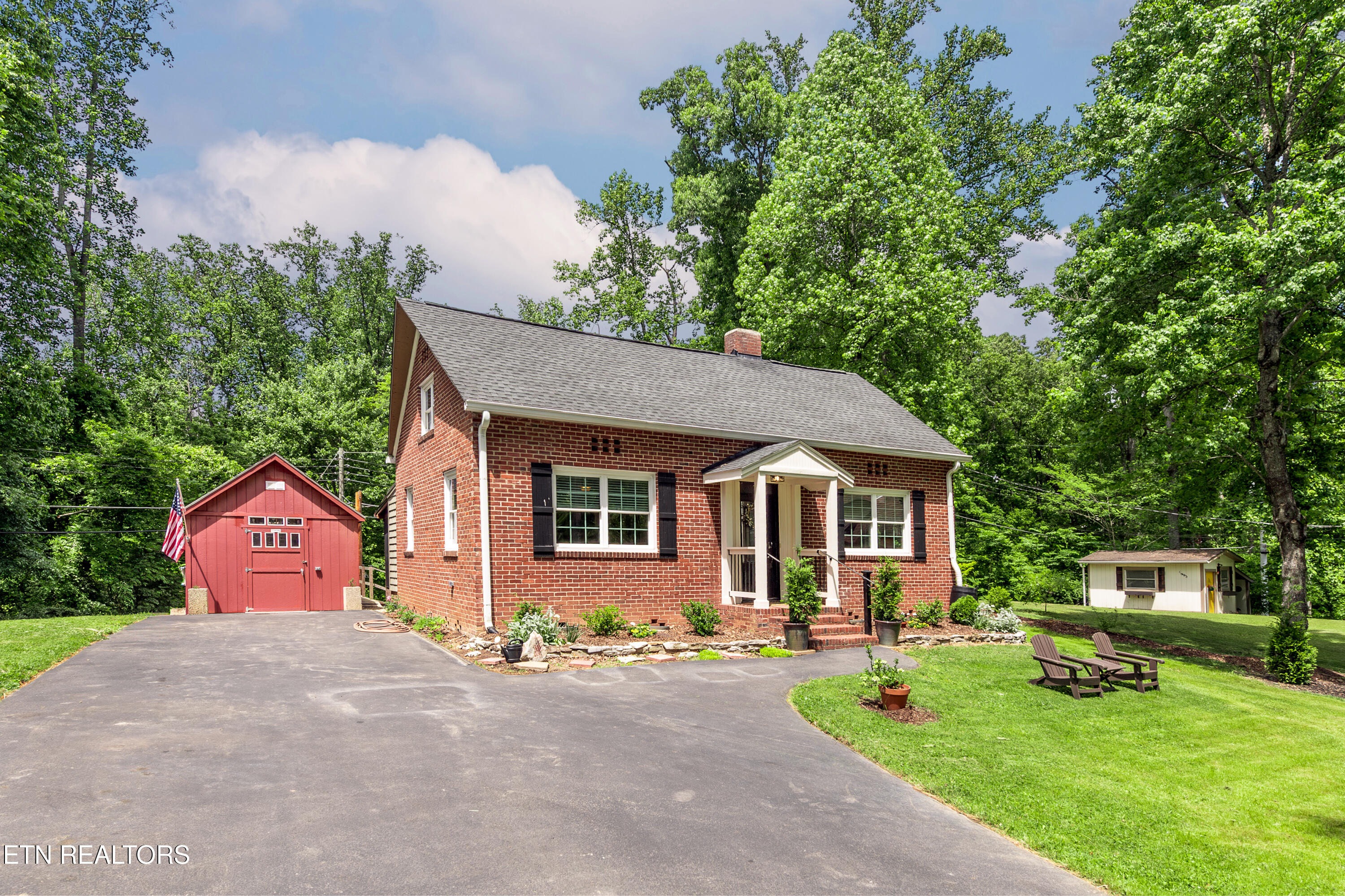 70 Pine Road Norris, TN 37828 - Photo 2 of 44 DSC_2559-Edit-Edit