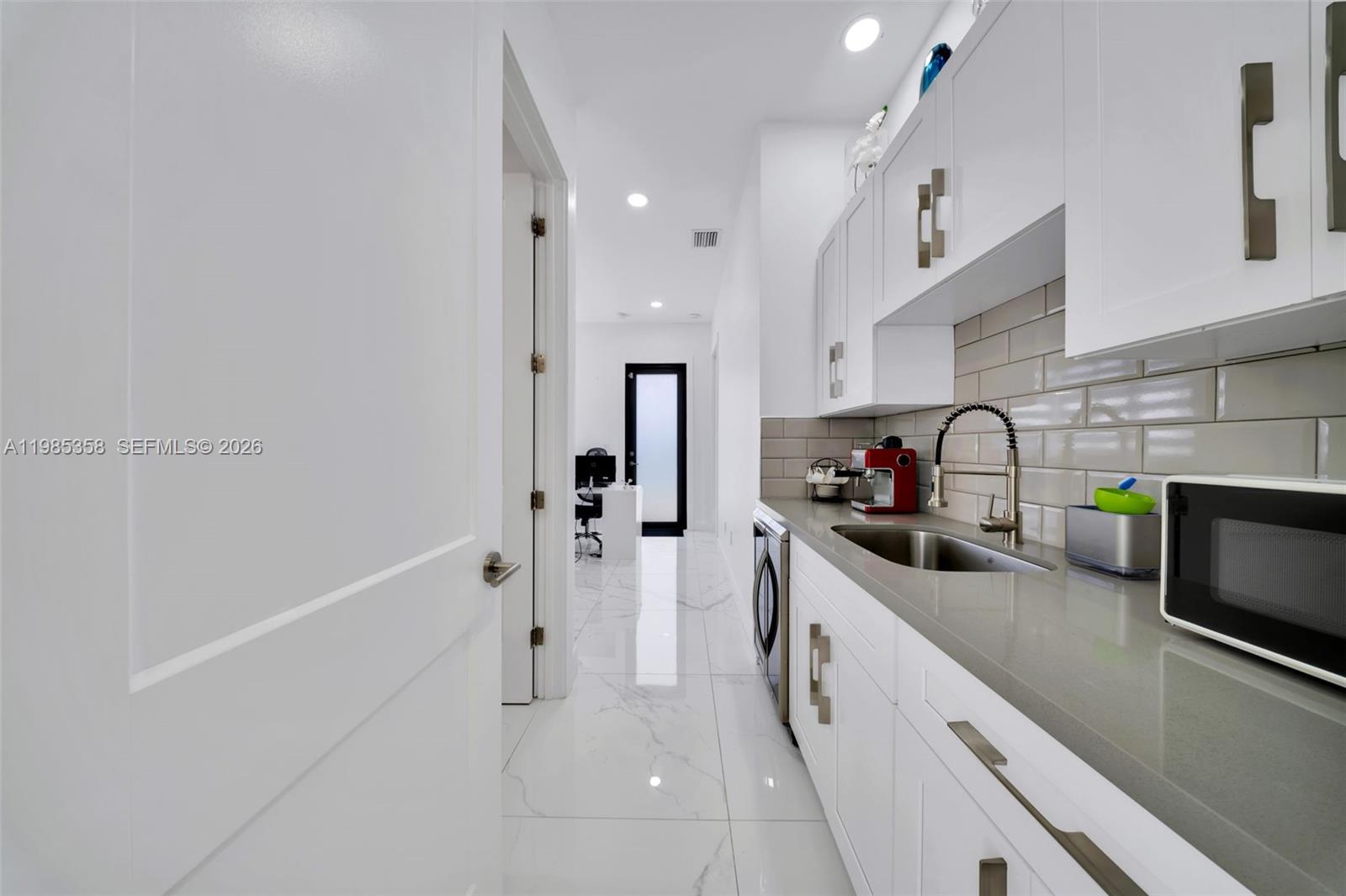 1550 Southwest 89th Court Miami, FL 33174 - Photo 13 of 66