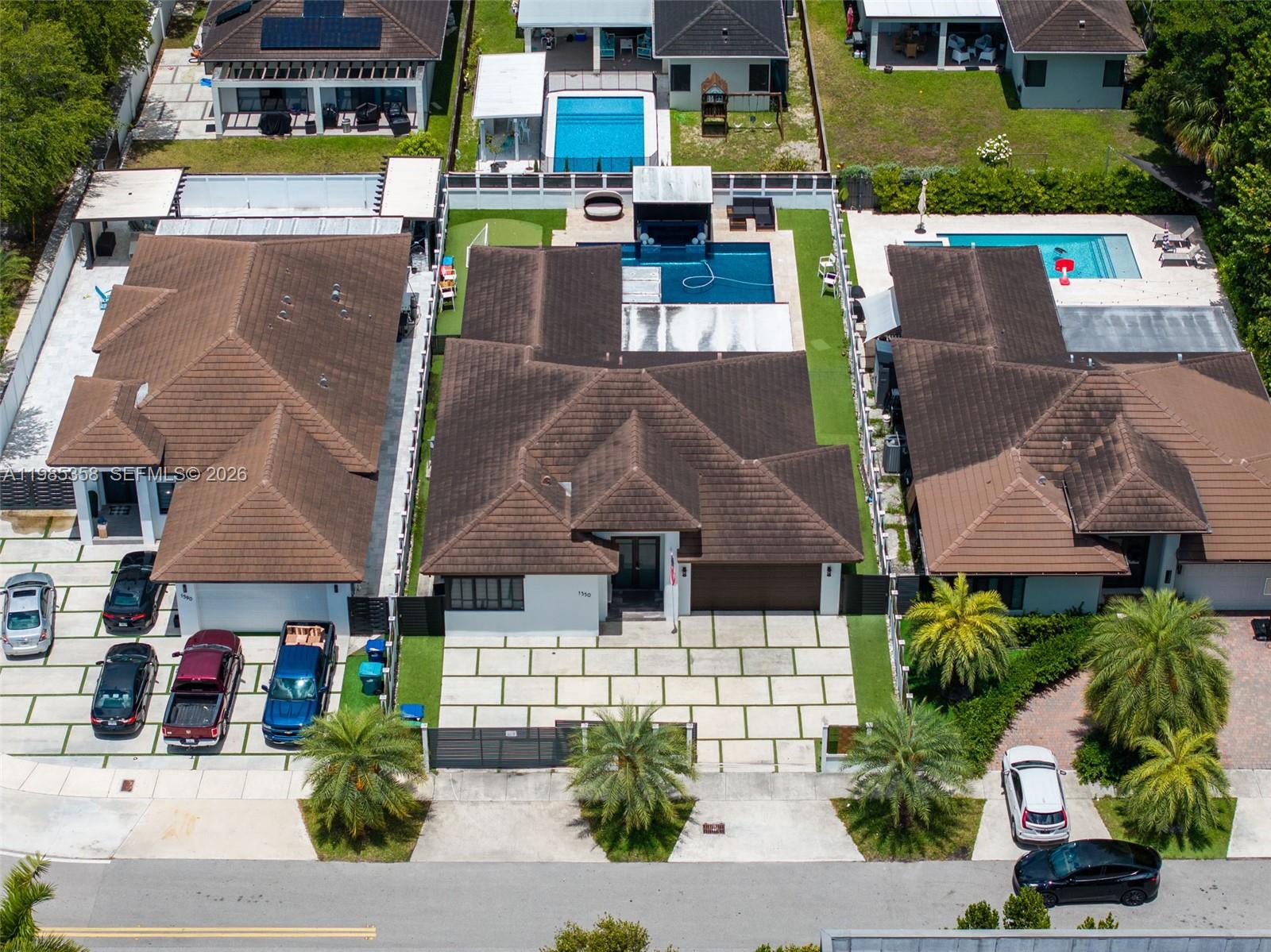 1550 Southwest 89th Court Miami, FL 33174 - Photo 8 of 66