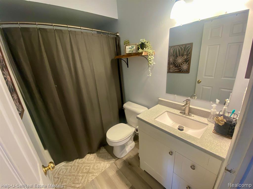 2767 Beach Road Port Huron, MI 48060 - Photo 10 of 25