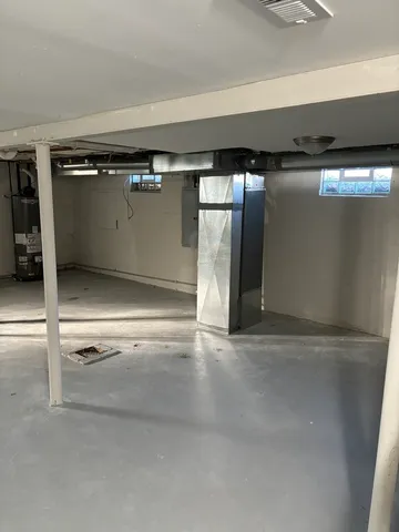 a view of a storage & utility room with washer and dryer