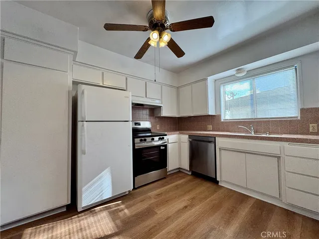 $1,795 | 320 North Stoneman Avenue, Unit E, Alhambra, CA 91801