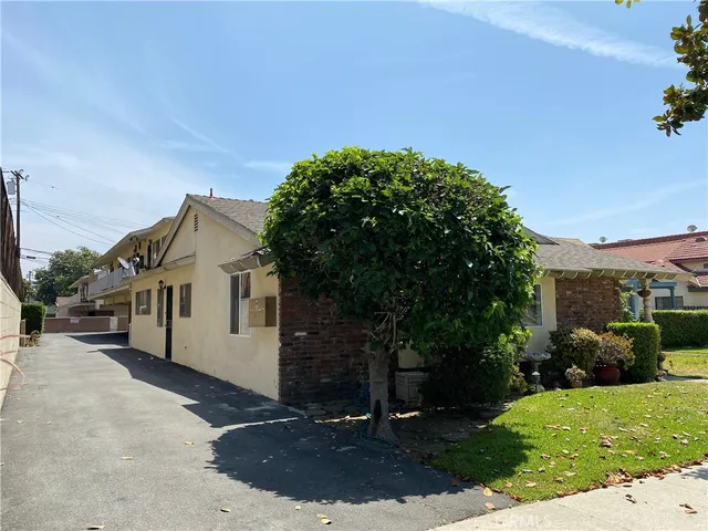 $1,750 | 320 North Stoneman Avenue, Unit E, Alhambra, CA 91801