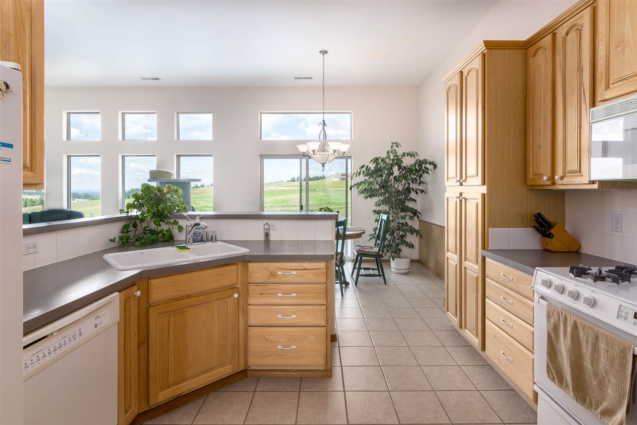 19306 North Hazard Road Spokane, WA 99208 - Photo 5 of 20