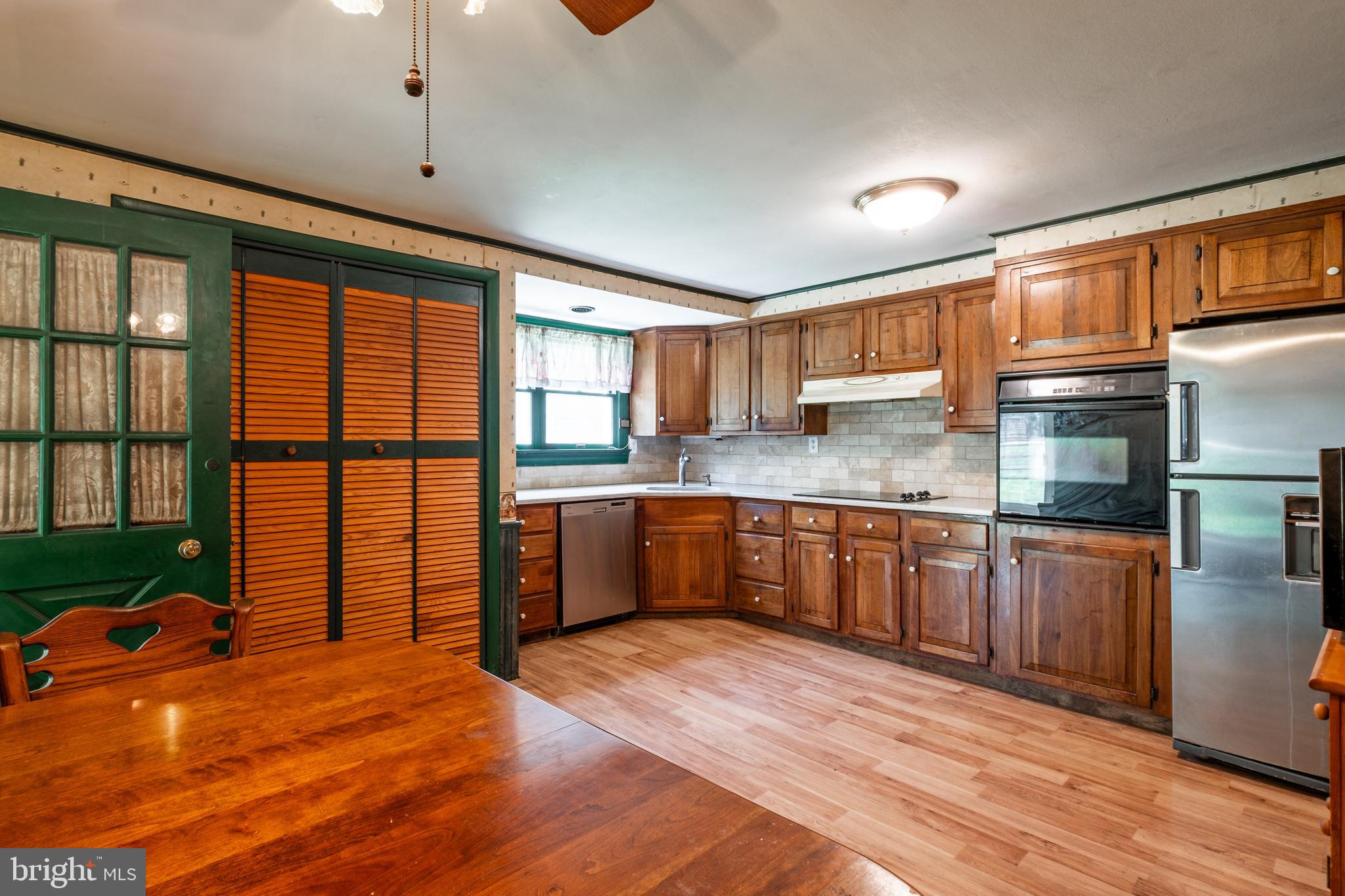 1608 Brent Road Oreland, PA 19075 - Photo 29 of 33