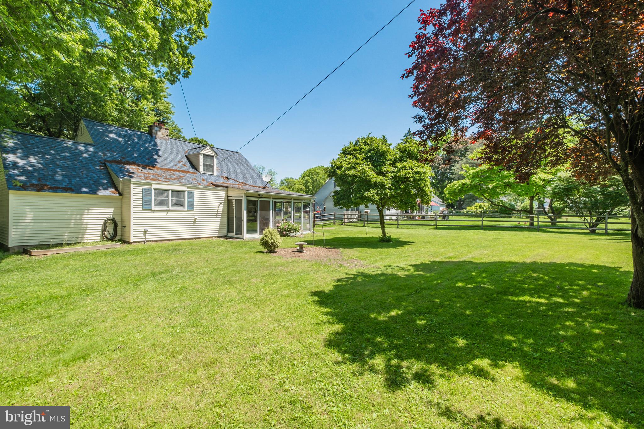 1608 Brent Road Oreland, PA 19075 - Photo 4 of 33
