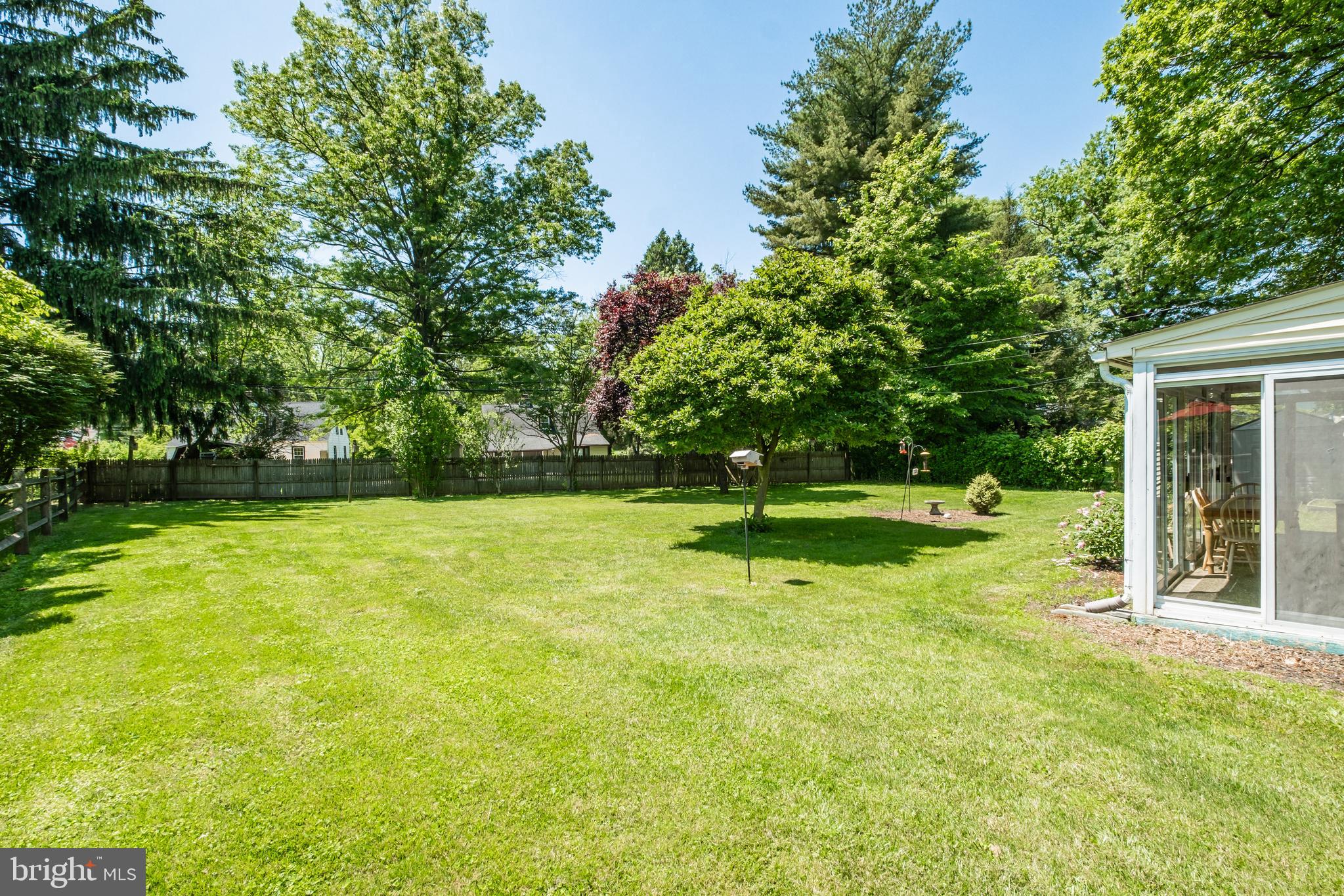 1608 Brent Road Oreland, PA 19075 - Photo 5 of 33