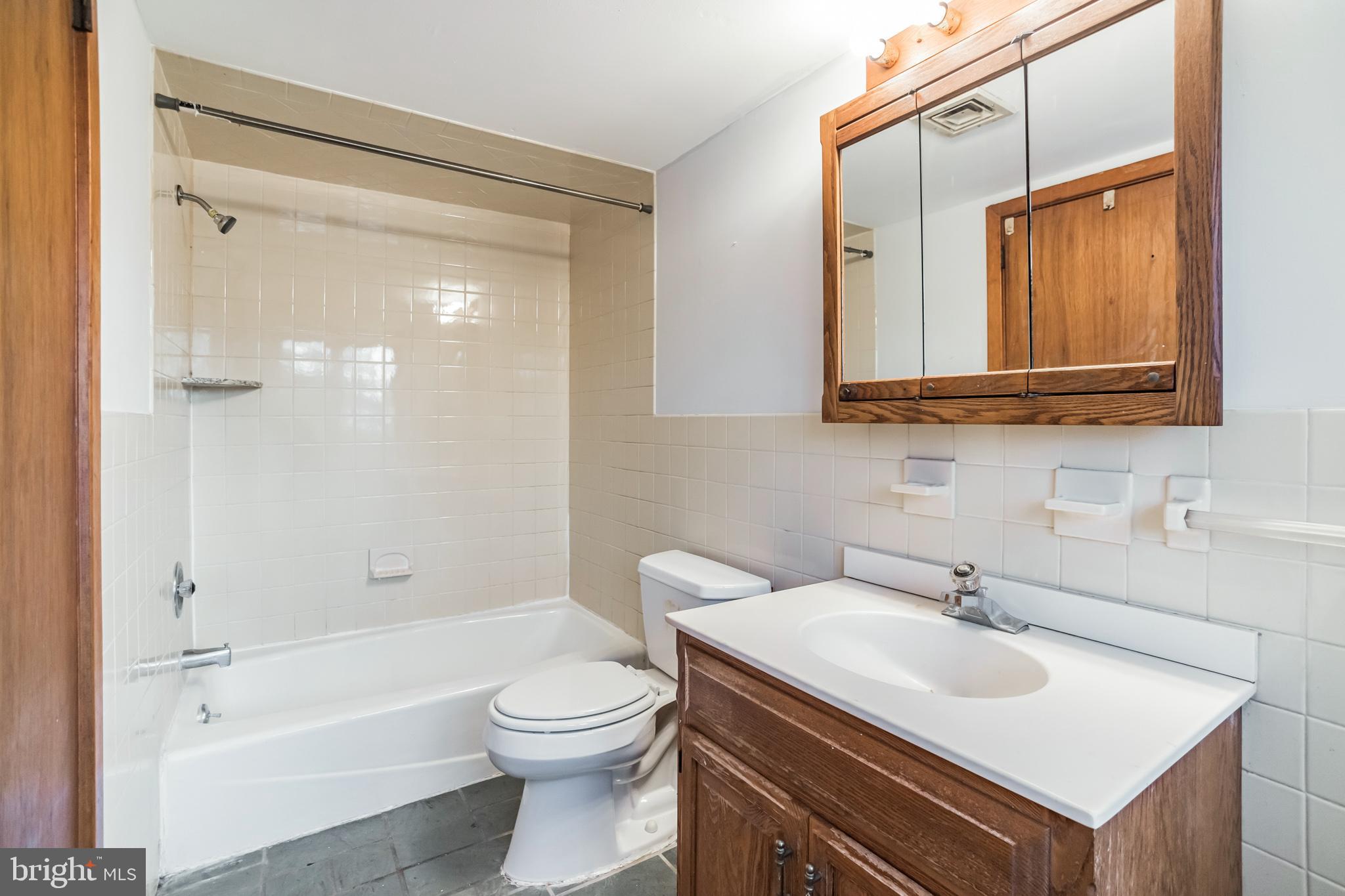 8200 Douglas Road Glenside, PA 19038 - Photo 16 of 31 Gallery Image 16