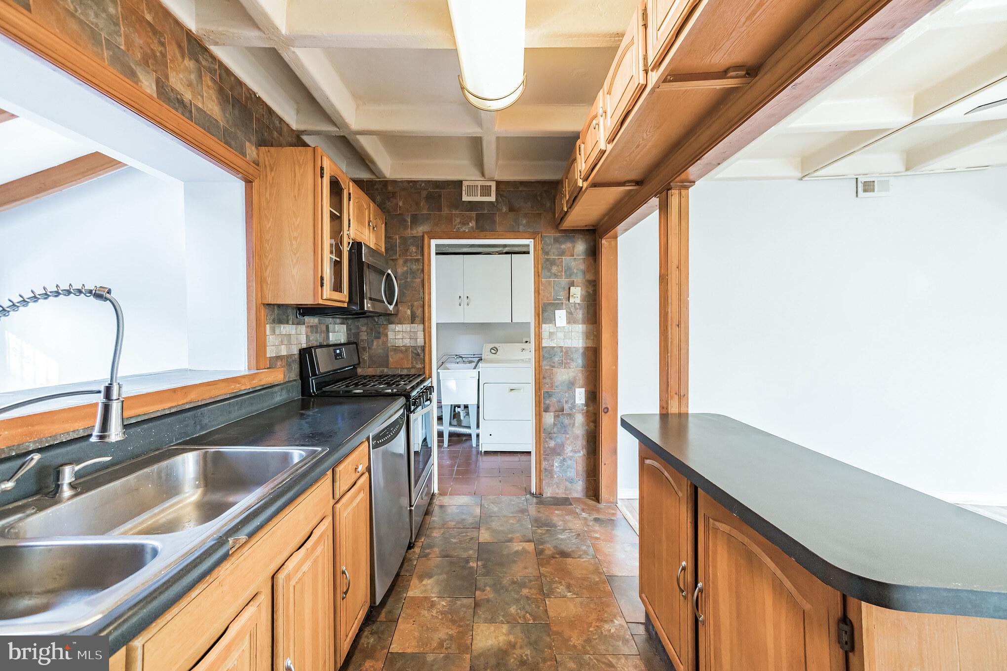 8200 Douglas Road Glenside, PA 19038 - Photo 21 of 31 Gallery Image 21