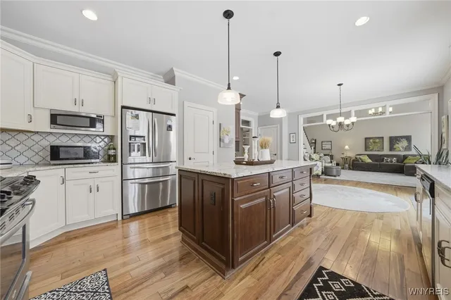 $849,900 | 5115 Willowbrook Drive West, Clarence, NY 14031