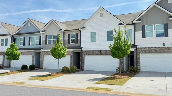 $1,995 | 4679 Fullerton Drive, Oakwood, GA 30566