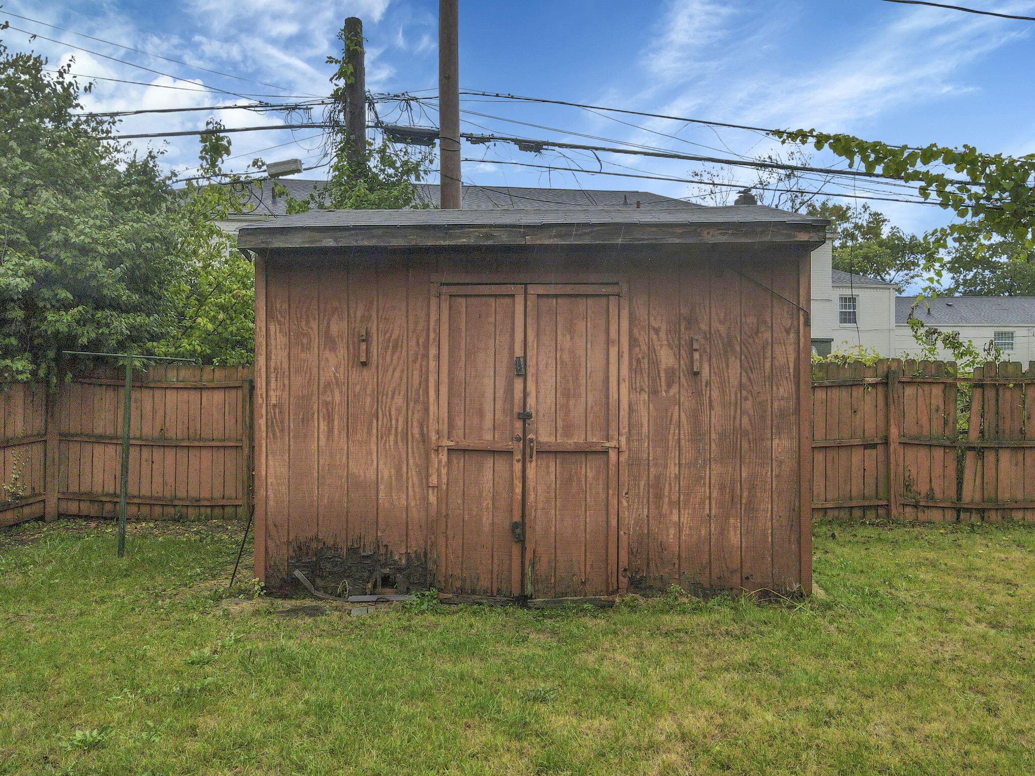 430 South James Road Columbus, OH 43213 - Photo 23 of 24 47-web-or-mls-DJI_0182