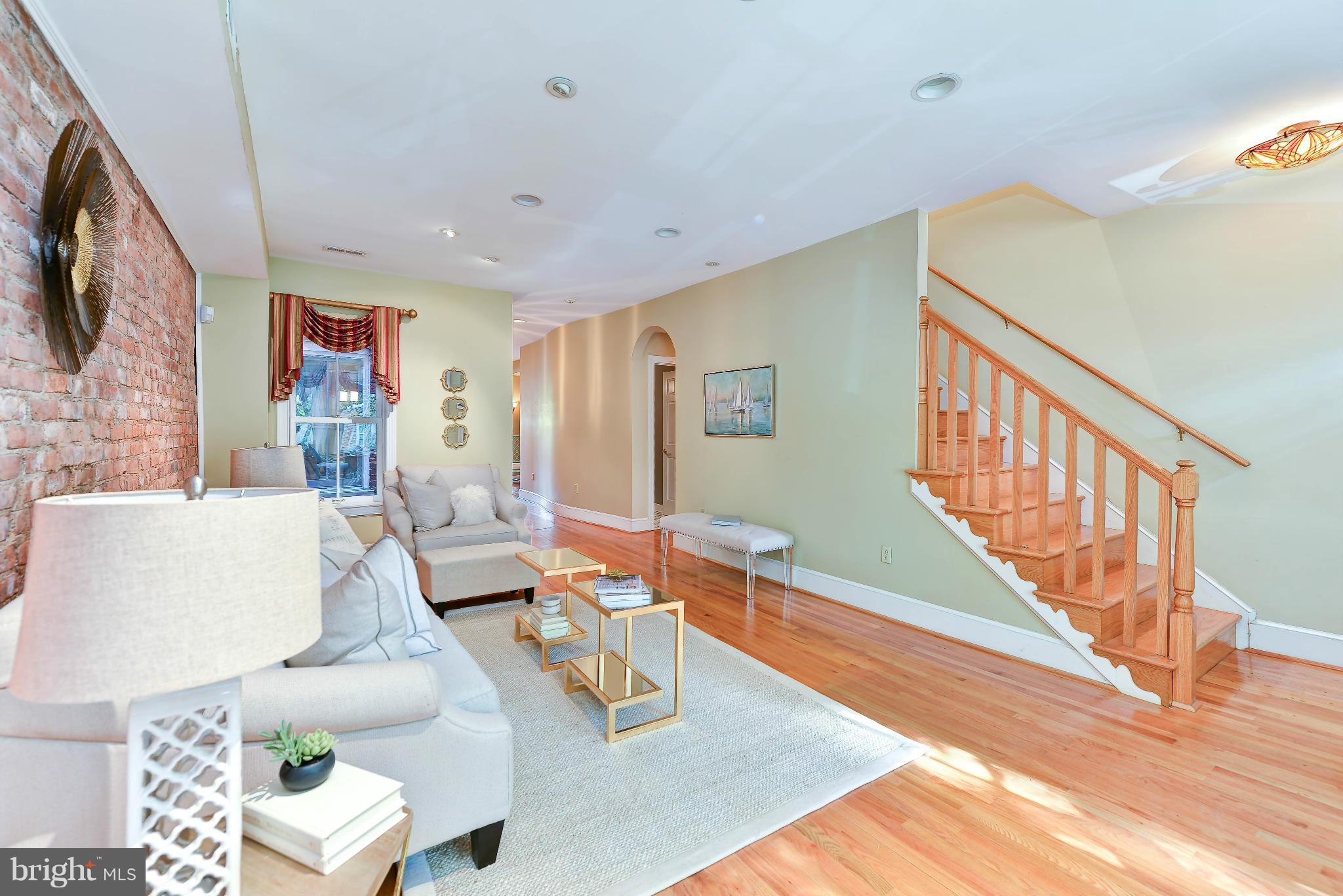 515 5th Street Northeast Washington, DC 20002 - Photo 3 of 30 Living Room