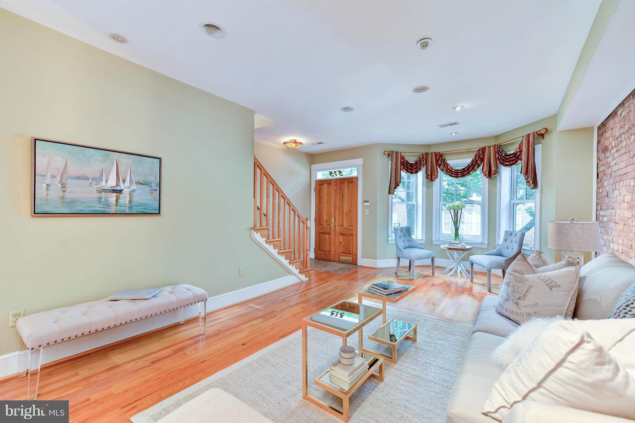 515 5th Street Northeast Washington, DC 20002 - Photo 5 of 30 Living Room