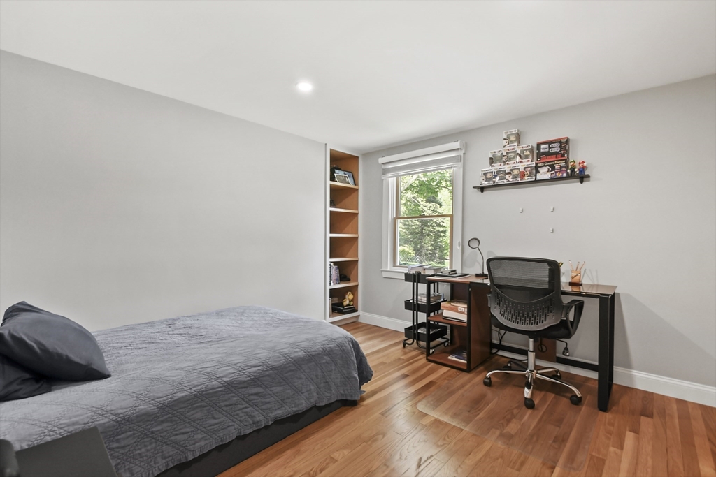 8 Longbow Circle Lynnfield, MA 01940 - Photo 13 of 42