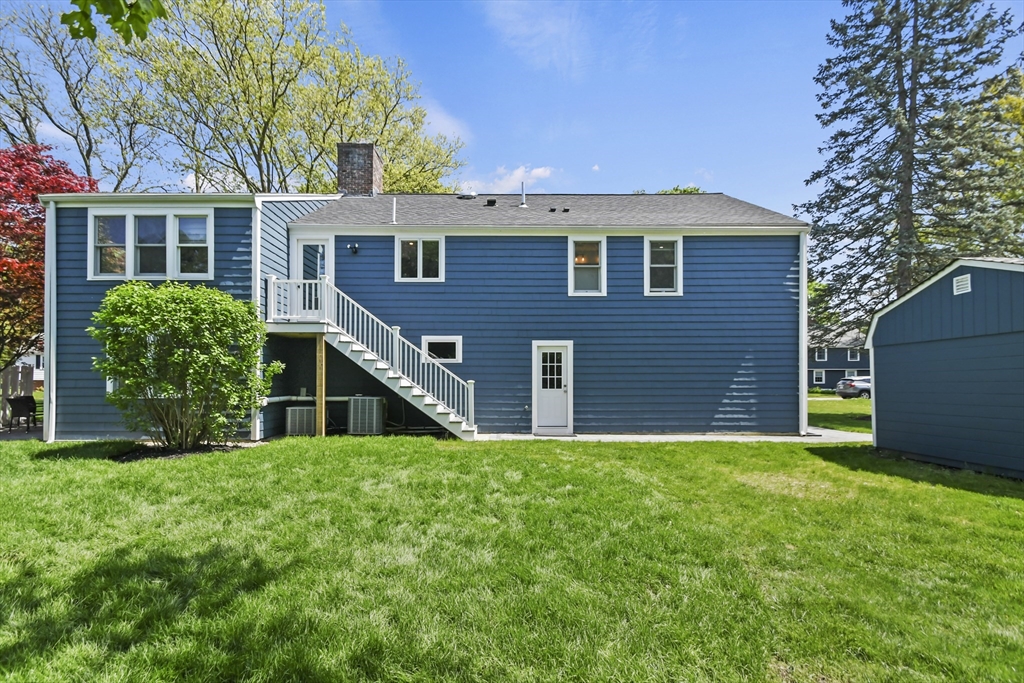 8 Longbow Circle Lynnfield, MA 01940 - Photo 35 of 42