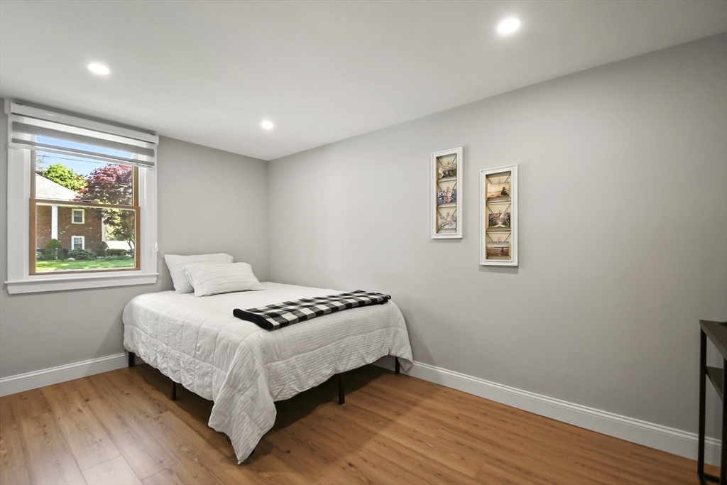 8 Longbow Circle Lynnfield, MA 01940 - Photo 7 of 42