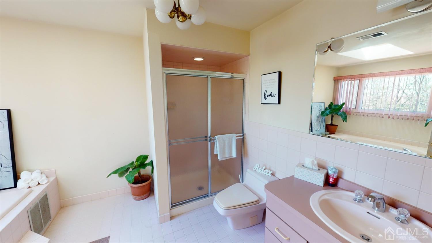 14 Cherokee Road East Brunswick, NJ 08816 - Photo 23 of 27 Gallery Image 23