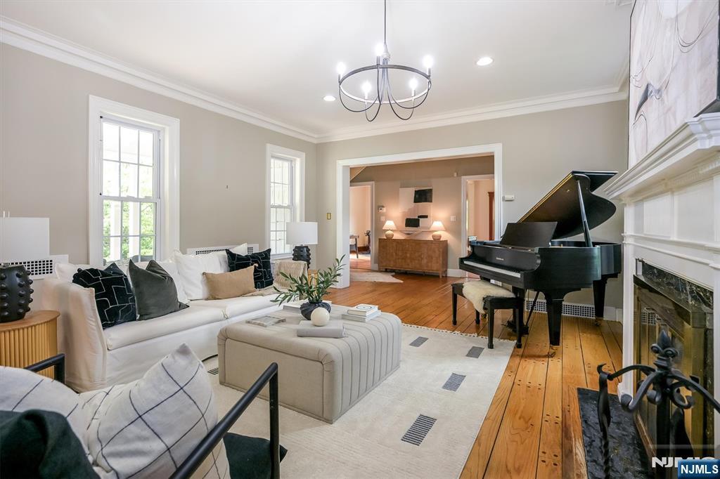 771 Valley Road Montclair, NJ 07043 - Photo 4 of 36