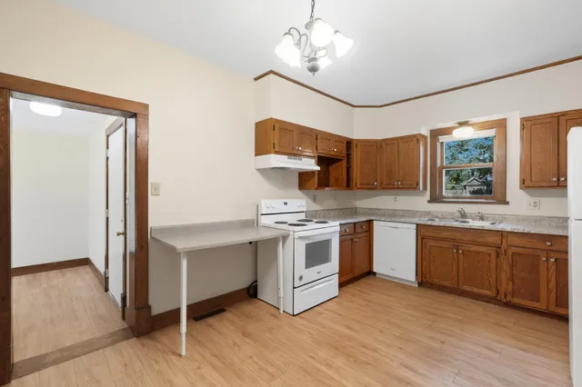 $325,000 | 103 South Sixth Street, River Falls, WI 54022