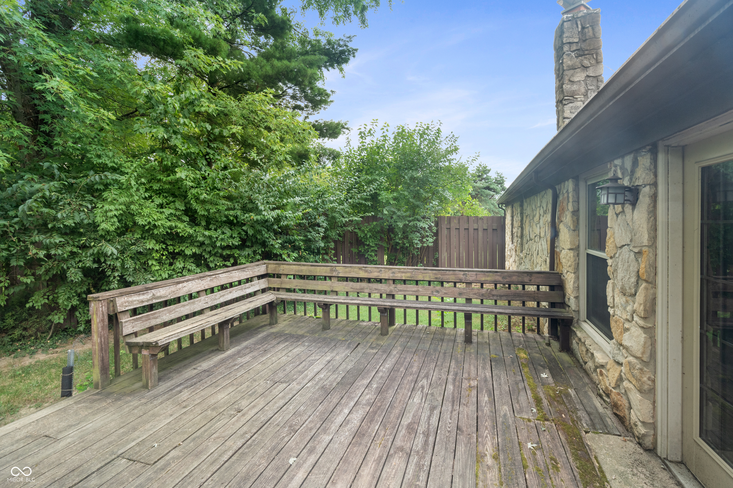 8729 Sawleaf Road Indianapolis, IN 46260 - Photo 34 of 34 Gallery Image 34