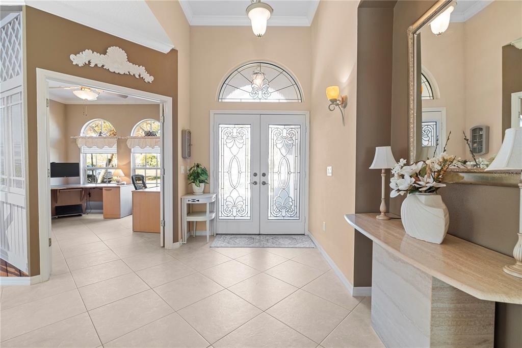 3408 Stonebridge Trail Valrico, FL 33596 - Photo 38 of 53 a view of a hallway with bathroom and glass door