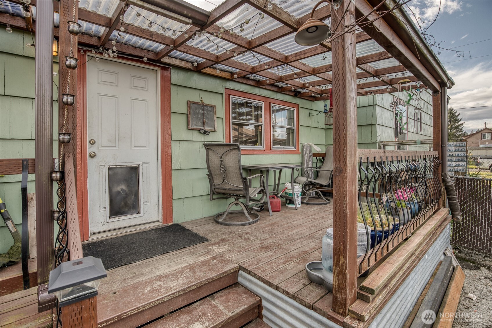 823 West 3rd Street Aberdeen, WA 98520 - Photo 31 of 40 a view of a porch with furniture