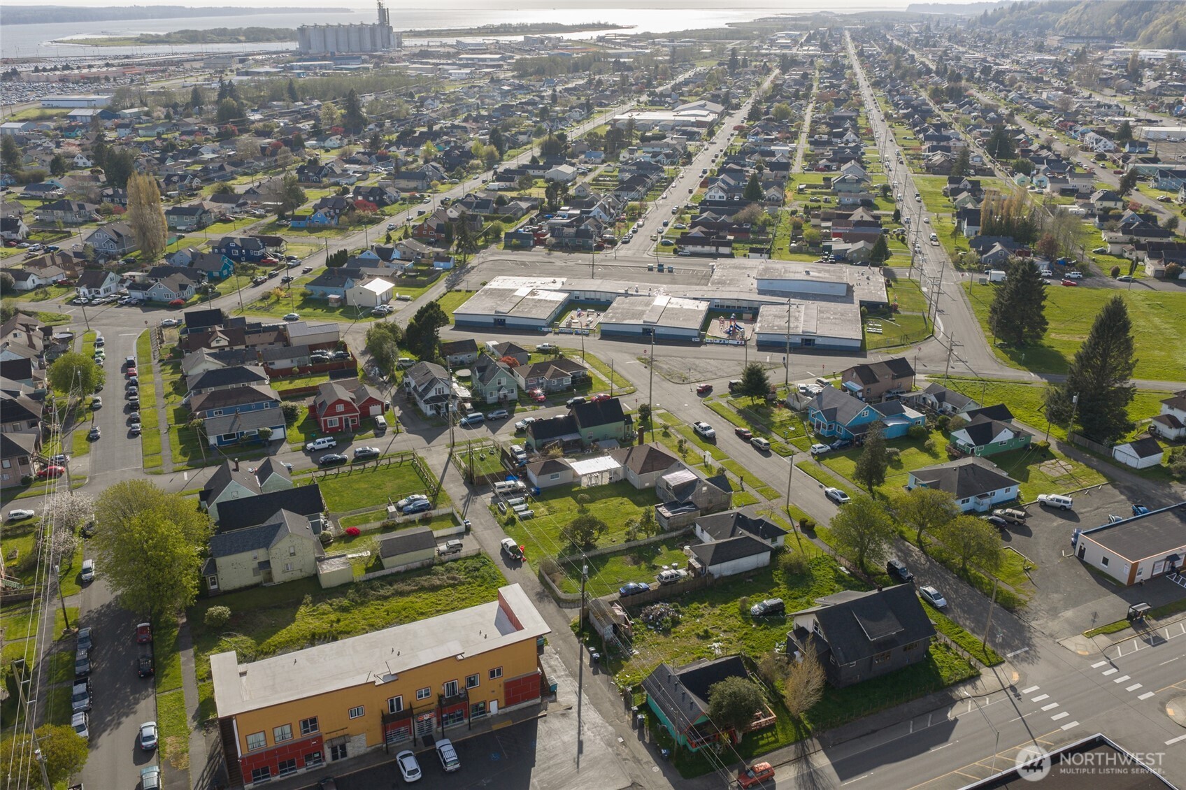 823 West 3rd Street Aberdeen, WA 98520 - Photo 40 of 40 an aerial view of city