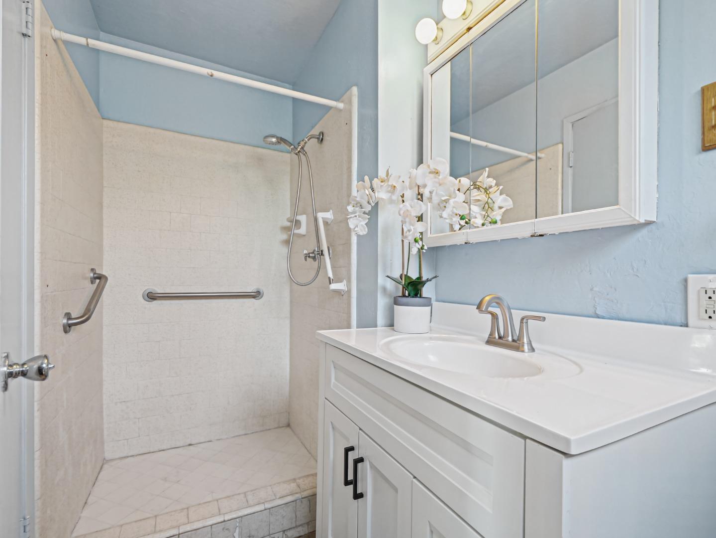 225 West Phillips Road Watsonville, CA 95076 - Photo 32 of 46 Gallery Image 32